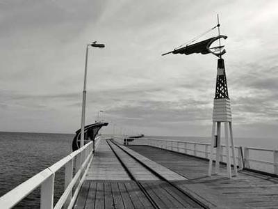 Walter Benjamin Explains How Fascism Uses Mass Media to Turn Politics Into Spectacle (1935)