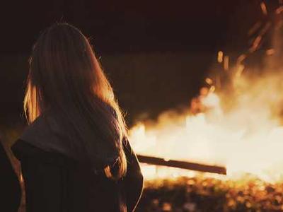 Can Bibliotherapy Heal the Pain of the World? 