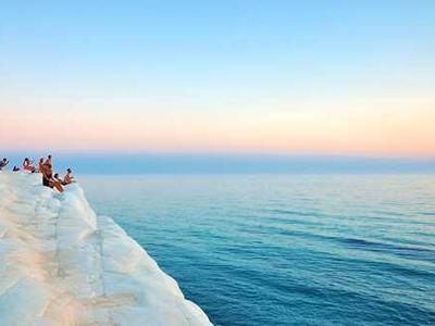 This week’s news in Venn diagrams.