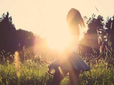 HOLD ON LET GO: Urns for Living and the Art of Trusting Time