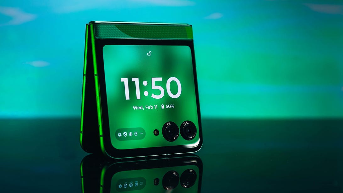 Motorola's Razr Is So Close to Its iPhone Moment