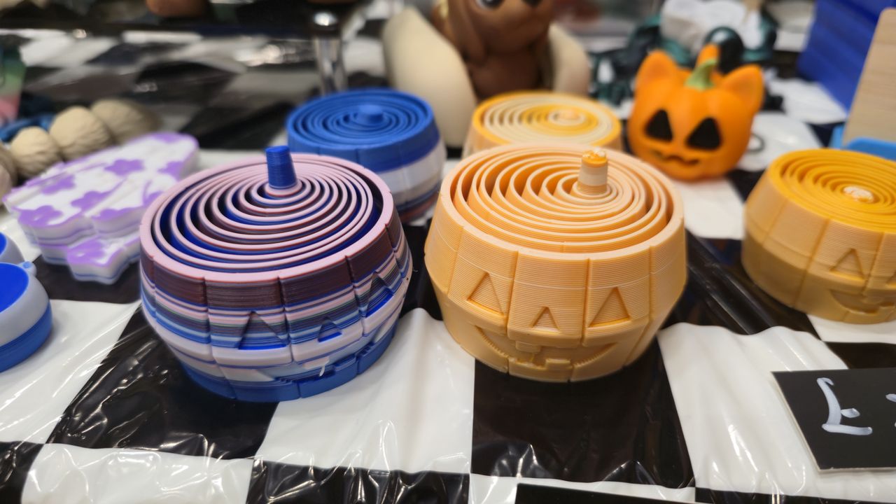 I 3D printed a pumpkin fidget just because I could