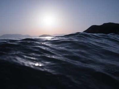 Hannah Arendt Explains How Propaganda Uses Lies to Erode All Truth & Morality: Insights from The Origins of Totalitarianism