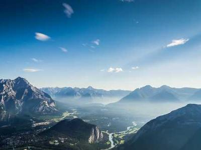 Thomas Bernhard on Walking, Thinking, and the Paradox of Self-Reflection