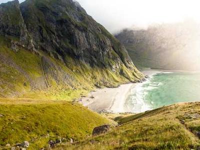 David Lynch Remembers Attending the Beatles’ First American Concert in 1964