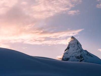 The Work of Happiness: May Sarton’s Stunning Poem About Being at Home in Yourself